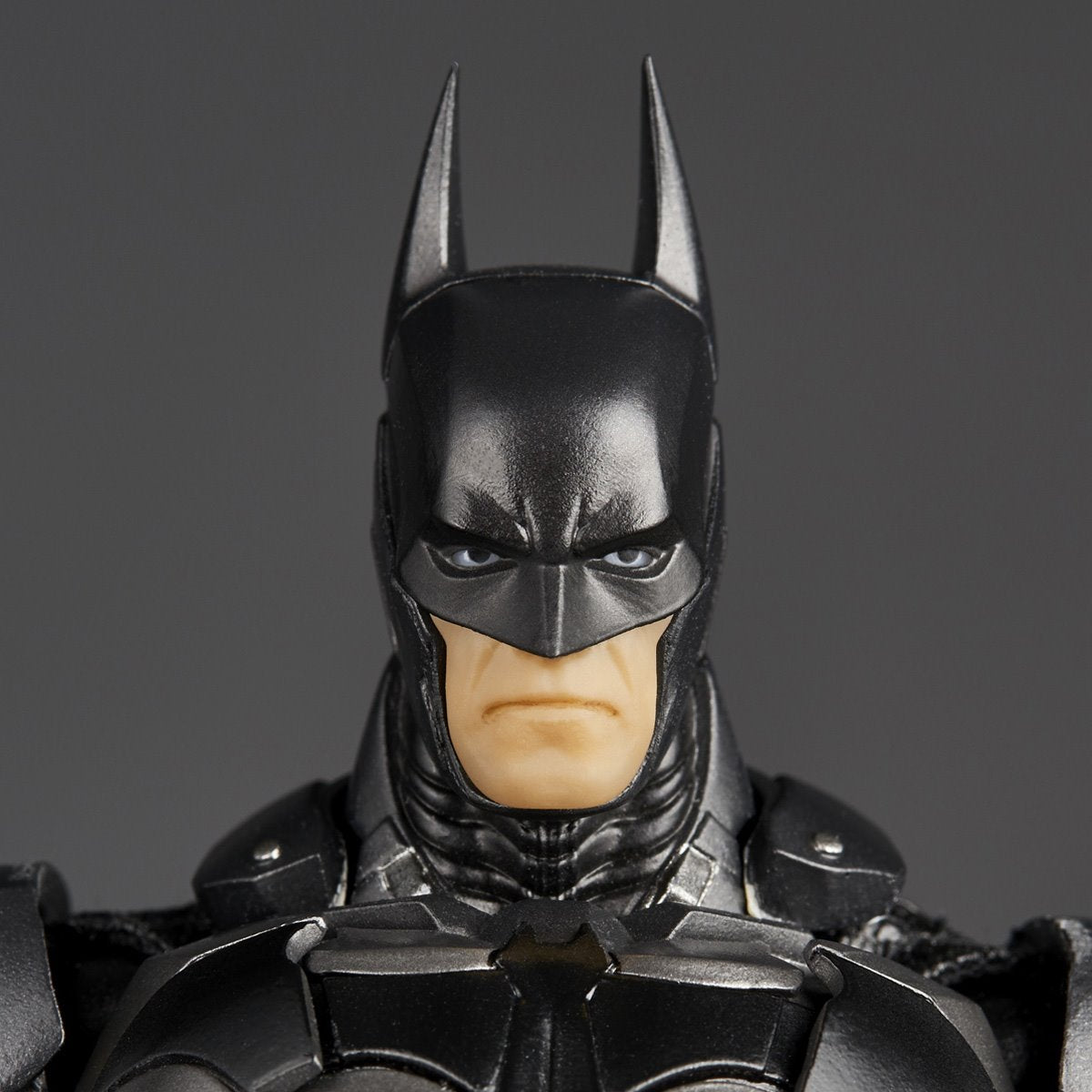 Batman: Arkham Knight Batman Revoltech Amazing Yamaguchi Action Figure
