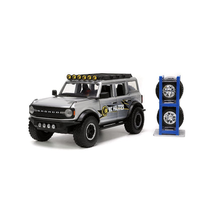 Just Trucks 2021 Ford Bronco Silver 1:24 Scale Die-Cast Metal Vehicle with Tire Rack